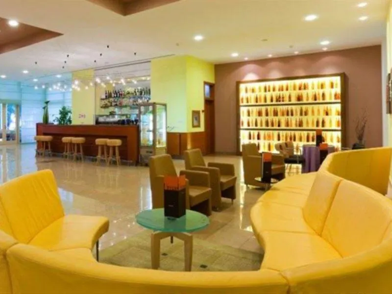 Hotel Aurora Plava Laguna Umag 4*,